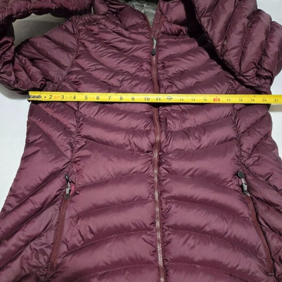 L.LBean Women's Ultralight 850 Down Hooded Coat Three Quarter Length Dark Plum L - Picture 3 of 16